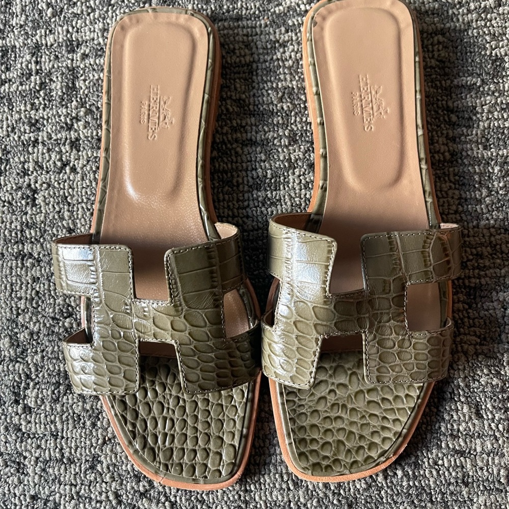 Hermes cocro women’s sandals Sz 39
